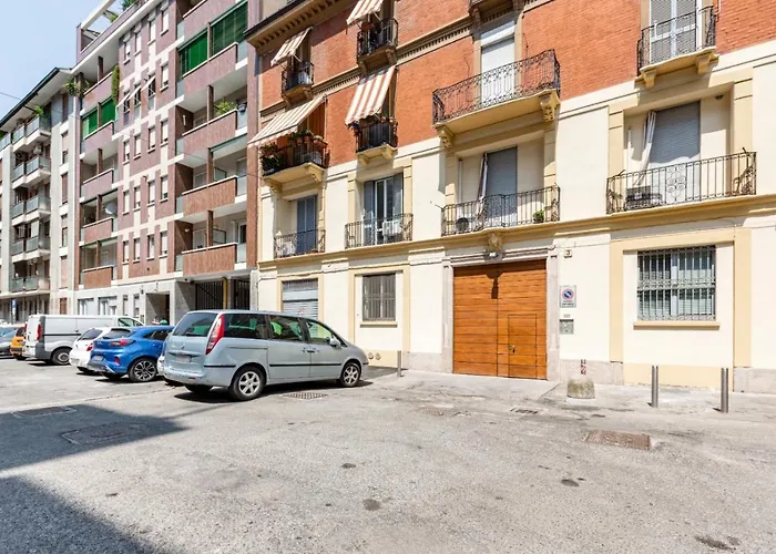 Apartment Guesthost - Bright 600mt From Viale Zara! Mailand